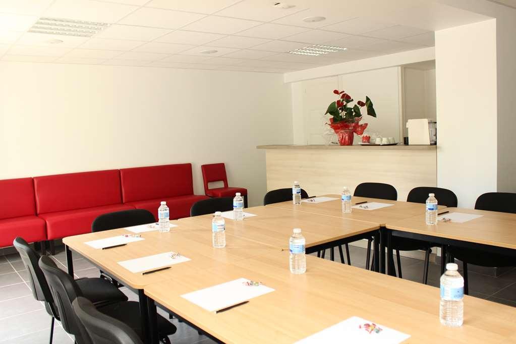 Brit Hotel Brive La Gaillarde - Restaurant La Limousine Malemort สิ่งอำนวยความสะดวก รูปภาพ