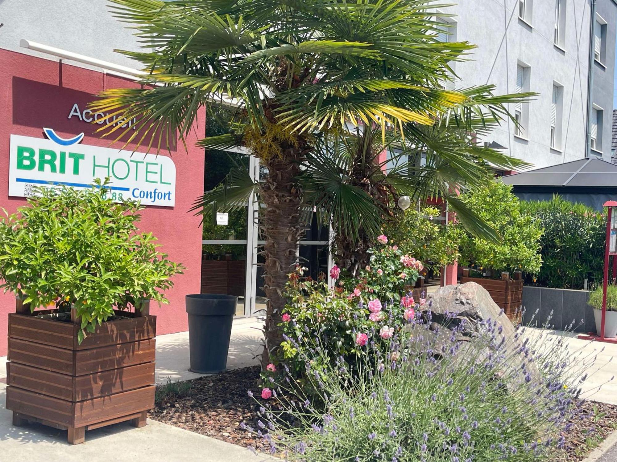 Brit Hotel Brive La Gaillarde - Restaurant La Limousine Malemort ภายนอก รูปภาพ
