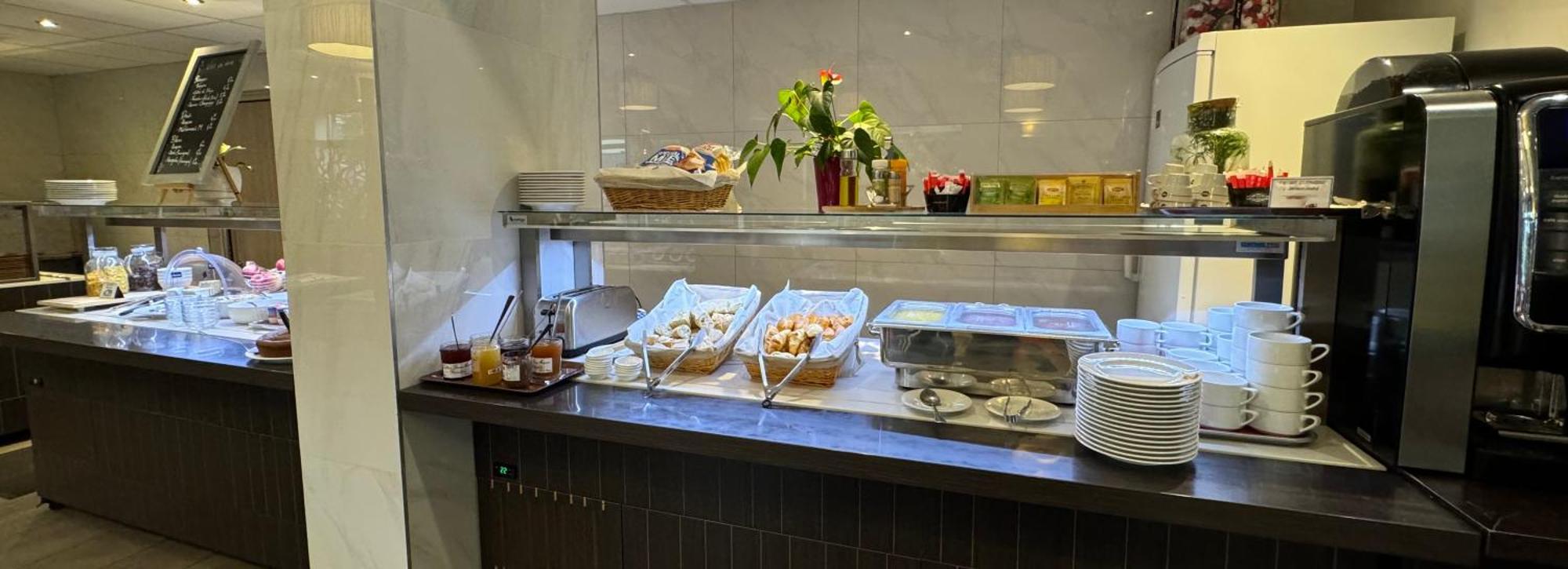 Brit Hotel Brive La Gaillarde - Restaurant La Limousine Malemort ภายนอก รูปภาพ