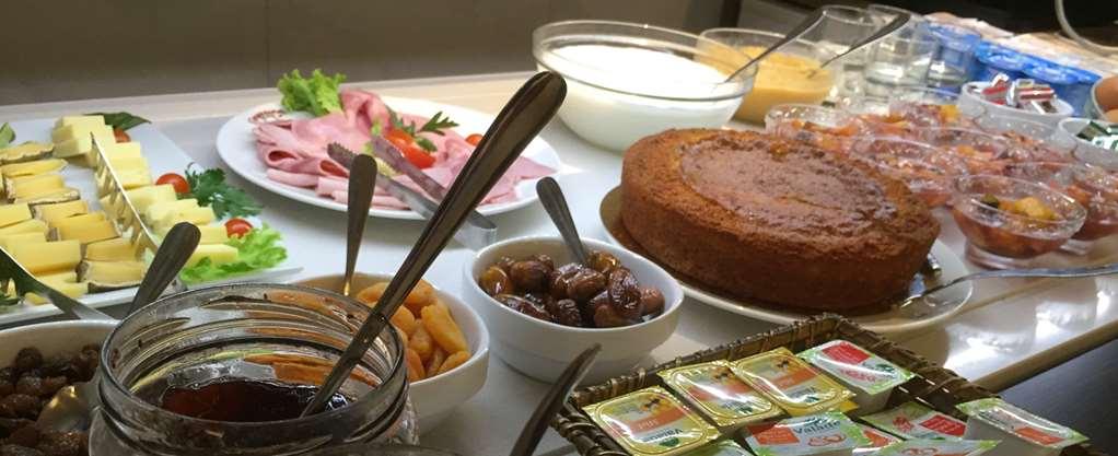 Brit Hotel Brive La Gaillarde - Restaurant La Limousine Malemort ร้านอาหาร รูปภาพ